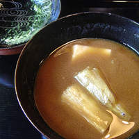 葉山 日影茶屋 - 茄子のお味噌汁