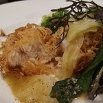 RESTAURANT Douce Douce - 舌平目のじゃがいも包み焼き　アンチョビと野菜ソース