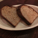 自家製ライ麦パン200円