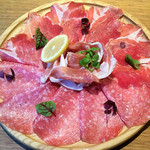 クラフトビアブリム - 切りたて生ハム3種盛（1,500円）