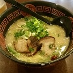 にんにくラーメン 幸ちゃん - ラーメン700円