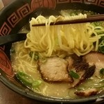 にんにくラーメン 幸ちゃん - 麺リフト！