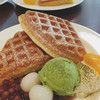 ブックス＆カフェ　そごう千葉店 - 料理写真:朱鞠小豆と抹茶のワッフル  508円