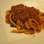 リストランテ サクラ - ＜2016年5月＞赤パプリカを練り込んだキタッラ　仔羊のラグー