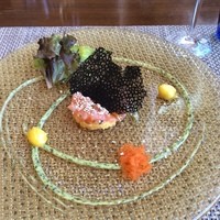 ラ ベデュータ - 前菜、マンゴーとサーモンタルタル