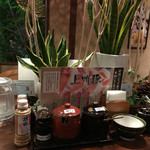 とんかつ金の豚 - 