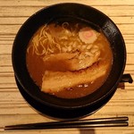 濃厚ラーメン（バリカタ）…税込690円