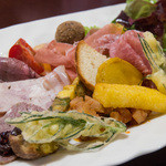 益田食堂 - 前菜の盛り合わせ（税別1,200円）