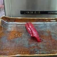 寿司割烹 魚紋 - 那智勝浦の本マグロ赤身。これは美味かった(笑)