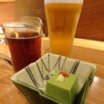 玉宮町こふうど - 生ビールとホット黒烏龍茶とお通し