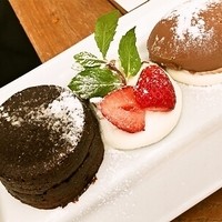 CICADA - チョコレートケーキとジェラート