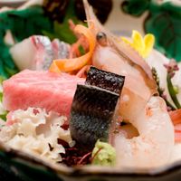 会席紅玉(ランチ11000円ディナー13200円)