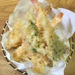 甘味茶屋 甘千院 - 海老3本、茄子、ししとう、さくさく衣で美味しく。