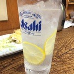 常盤木 - レモンサワーおかわりするとレモン増えるー