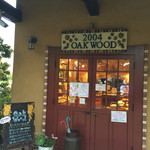 オークウッド - ショップ入り口♪