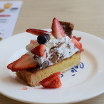 Cafe comme ca - カット時に残念になっちゃったケーキ