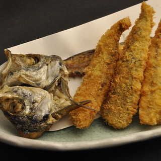 Famous fried horse mackerel!