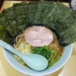 横浜家系らーめん 古口家 - ラーメン650円麺硬め。海苔増し100円。