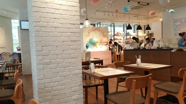 内観写真 The Guest Cafe Diner 大阪 ザ ゲスト カフェ アンド ダイナー オオサカ 心斎橋 カフェ 食べログ