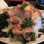 産直鮮魚と日本酒 Uo魚 - 新玉ねぎのサラダ