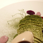 レフェルヴェソンス - くるん、としてかわいいのは空豆の新芽だそう(2016/5)
