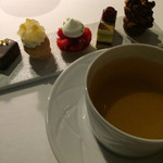 ドミニク・ブシェ トーキョー - 