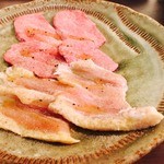 肉とスープのおいしい店 肉の匠 吉杉 - 比内地鶏手羽中：680円