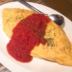 焼肉 ジャンボ - お肉たっぷりオムライス★
      しっかりした味がさいこー！