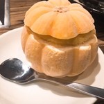 焼肉 ジャンボ - デザートのパンプキンアイスクリーム★
      かぼちゃ丸ごと使っててすごい！