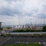 高虎ドッグ - 窓からの景色