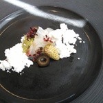 プレゼンテ スギ - 2016.５ 桜鯛と青イチゴのピクルス　オリーブオイルパウダー