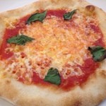 ヴォーノ・イタリア - ピザマルゲリータ