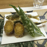 稚鮎・タデ・さつま芋の天ぷら