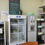 明野駐屯地　厚生センター食堂 - 水はセルフです。　ビール、酒　お昼はダメよ＾＾