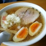 青竹手打ラーメン 日向屋 - 卵トッピングアップね！