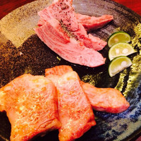 焼肉家 KAZU 神楽坂 - 