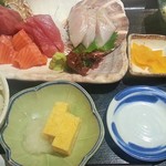 刺身と寿司 魚や一丁 - 本日のお刺身定食（980円）