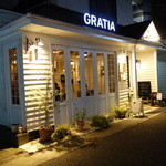 GRATIA - 夜の外観
