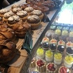 ル・シュクレクール - モンテベロ。ケーキ等