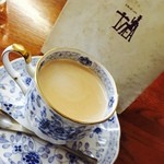 紅茶の店しゅん - はちみつのミルクティ