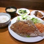 you房 - カレイの唐揚げ