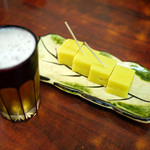 舟和 - 芋ようかん1本 ¥120 とビール