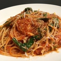 grigio la tavola - トマトソースのパスタ