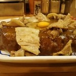 バーグ - スタミナカレー生たまご 大盛り￥930