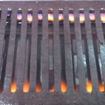 鉄板交換は追加料金いりますよ。