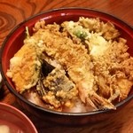 うなぎの伊勢元 - ランチ「天丼 (700円)」も海老や野菜がたくさん～♪