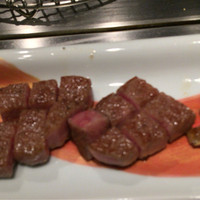 鉄板焼　利花苑 - サーロインステーキを100g。
                    
                    