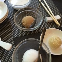 中国料理 麗花 - 烏龍茶アイスクリーム、胡麻団子、ライチシャーベット