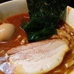 麺屋 優創 - 魚介味噌ラーメン　味玉