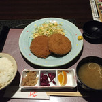 個室 黒豚しゃぶしゃぶと魚 まん - メンチカツ定食。